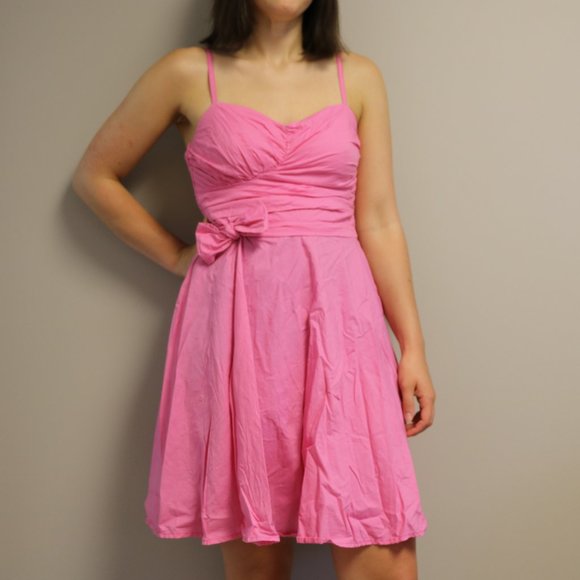 H&M pink spaghetti strap dress with bow. - Picture 1 of 4
